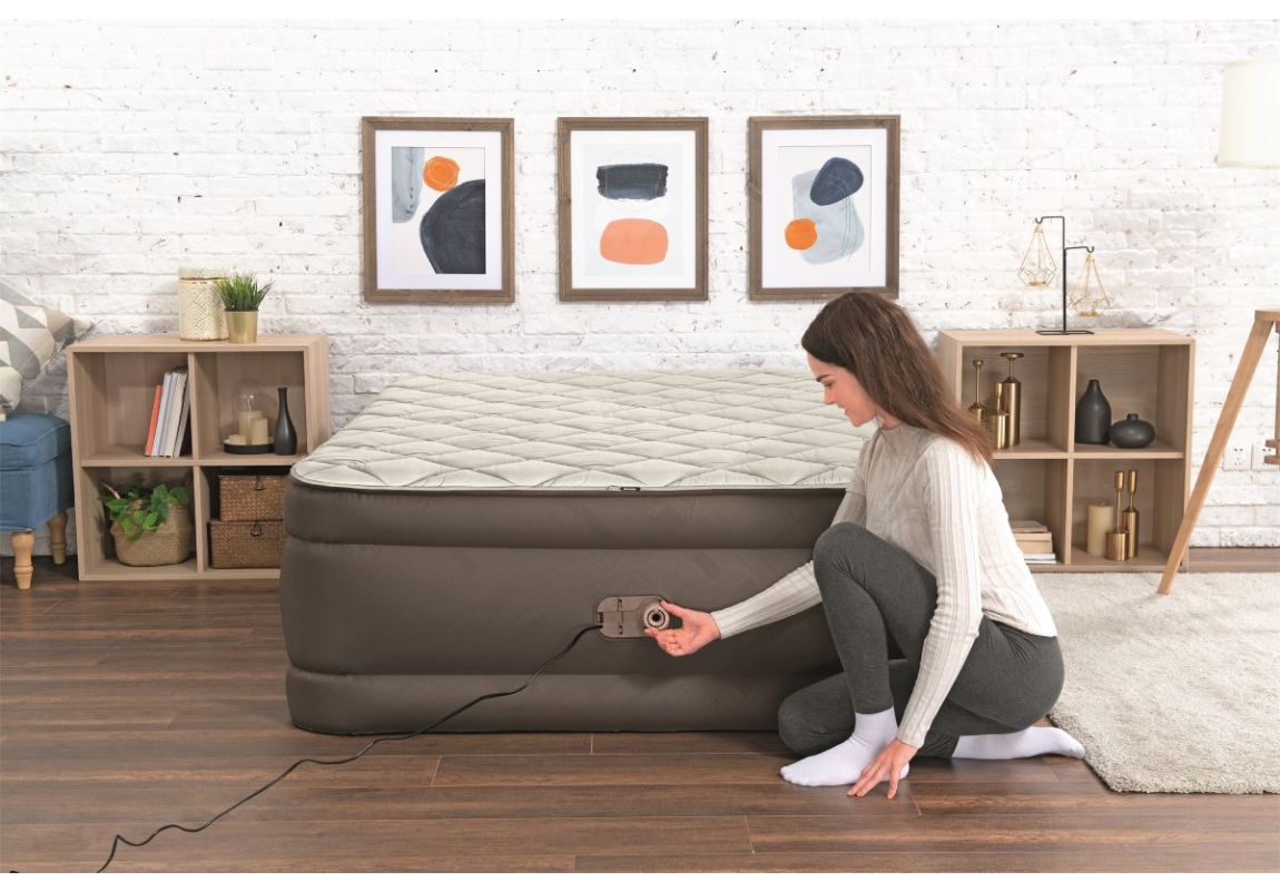 Krevet na napuhavanje Queen Fortech™ s gornjom navlakom i ugrađenom AC pumpom | 203 x 152 x 51cm 