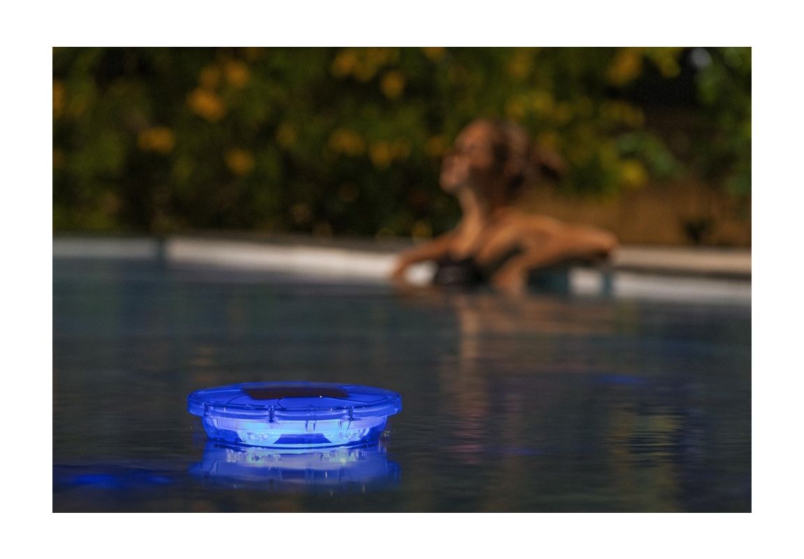 SolarGlow dozirni plovak za kemikalije s LED svjetlom